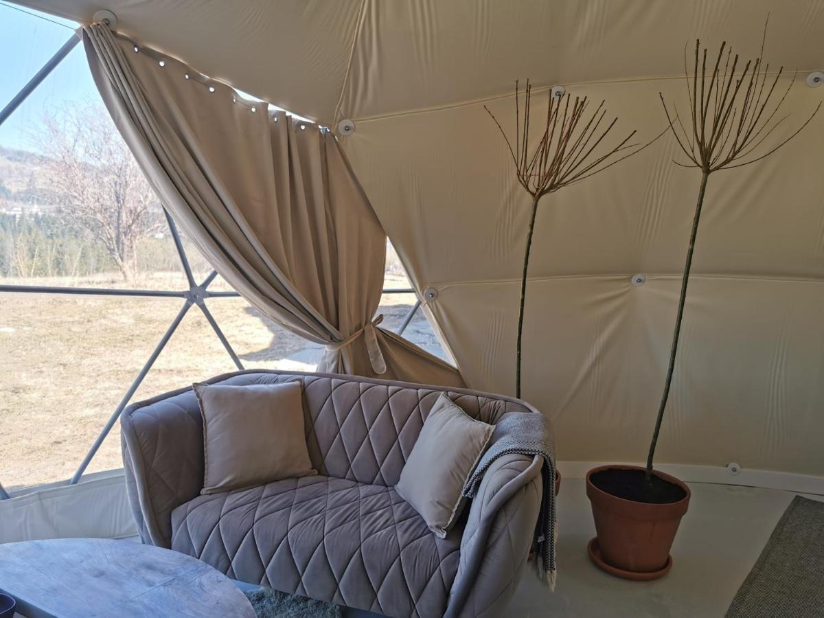 ホテル Glamp Siedlisko コシチェリスコ エクステリア 写真